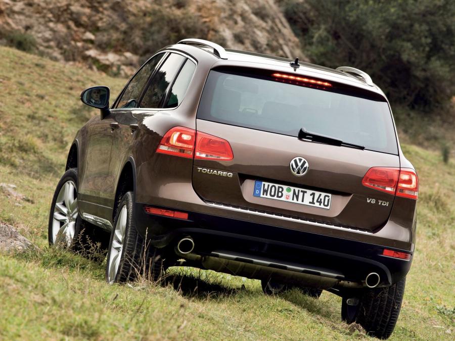  Volkswagen Touareg V8 TDi 2010 года  (фото 8 из 18)
